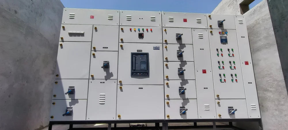 1250A-Pcc-150Kvar-Apfc-600A-Ats-Changeover-LT-Power-Distribution-Panel3.webp
